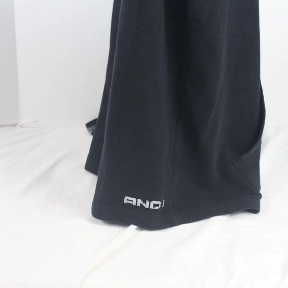 AND1 - Picture 9 of 10